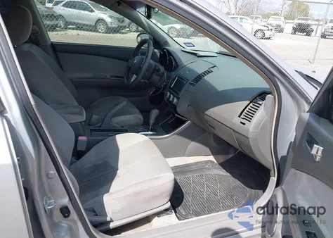 2005 Nissan Altima 2.5 S from USA, damaged, VIN 1N4AL11D75N909260